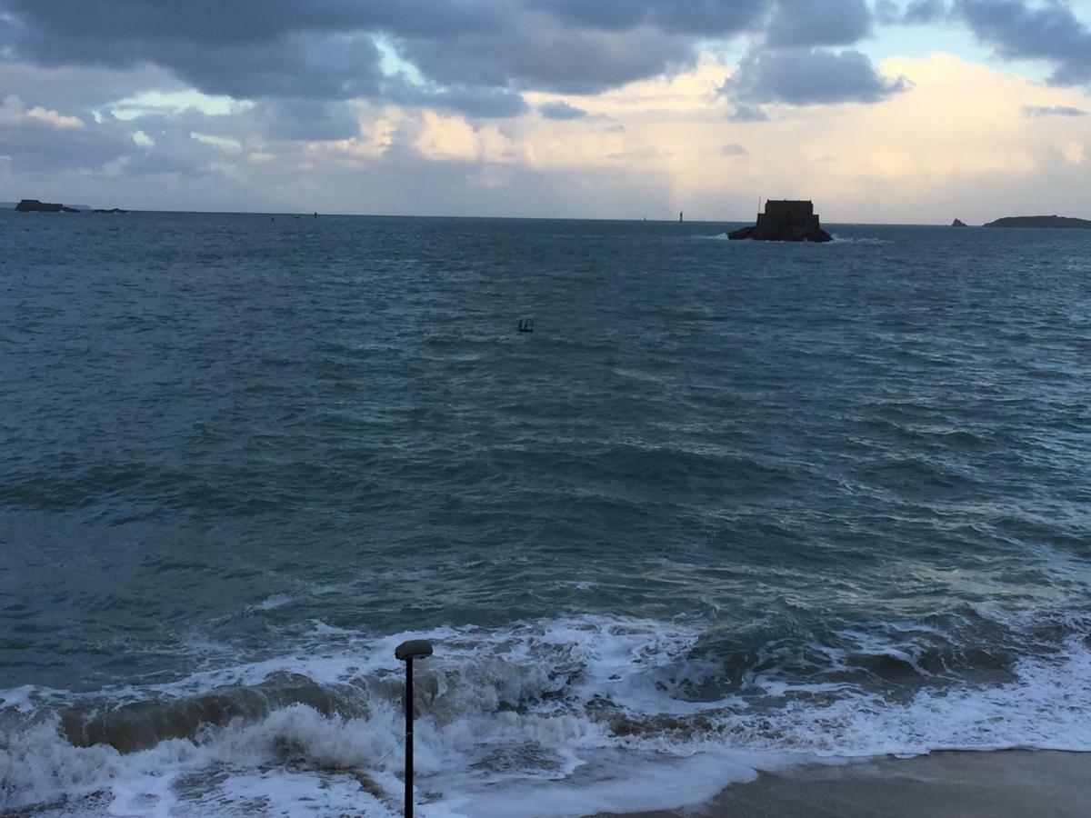 Le Brise-Lames Διαμέρισμα Σεν Μαλό Εξωτερικό φωτογραφία